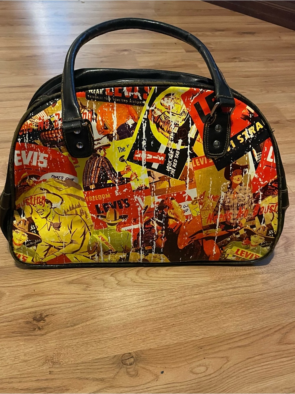 VTG Levi's Multicolor Graphic Bag with Trim Distressed Rare